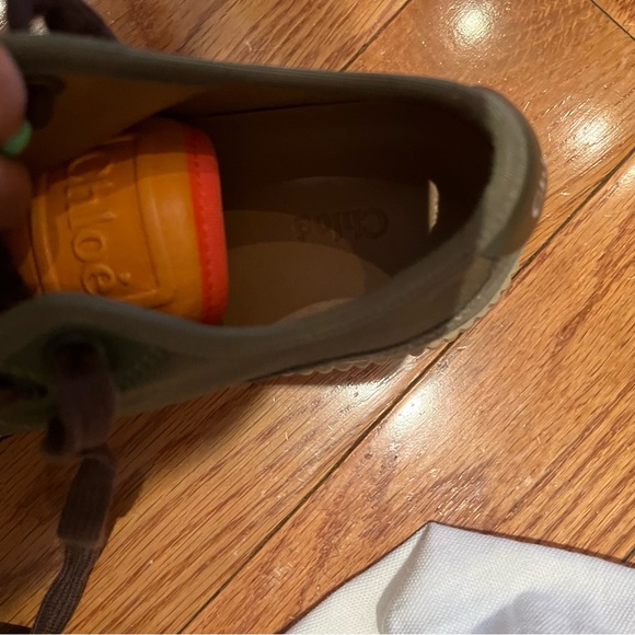 Chloe’ Olive green clint low-top sneaker - Picture 6 of 9
